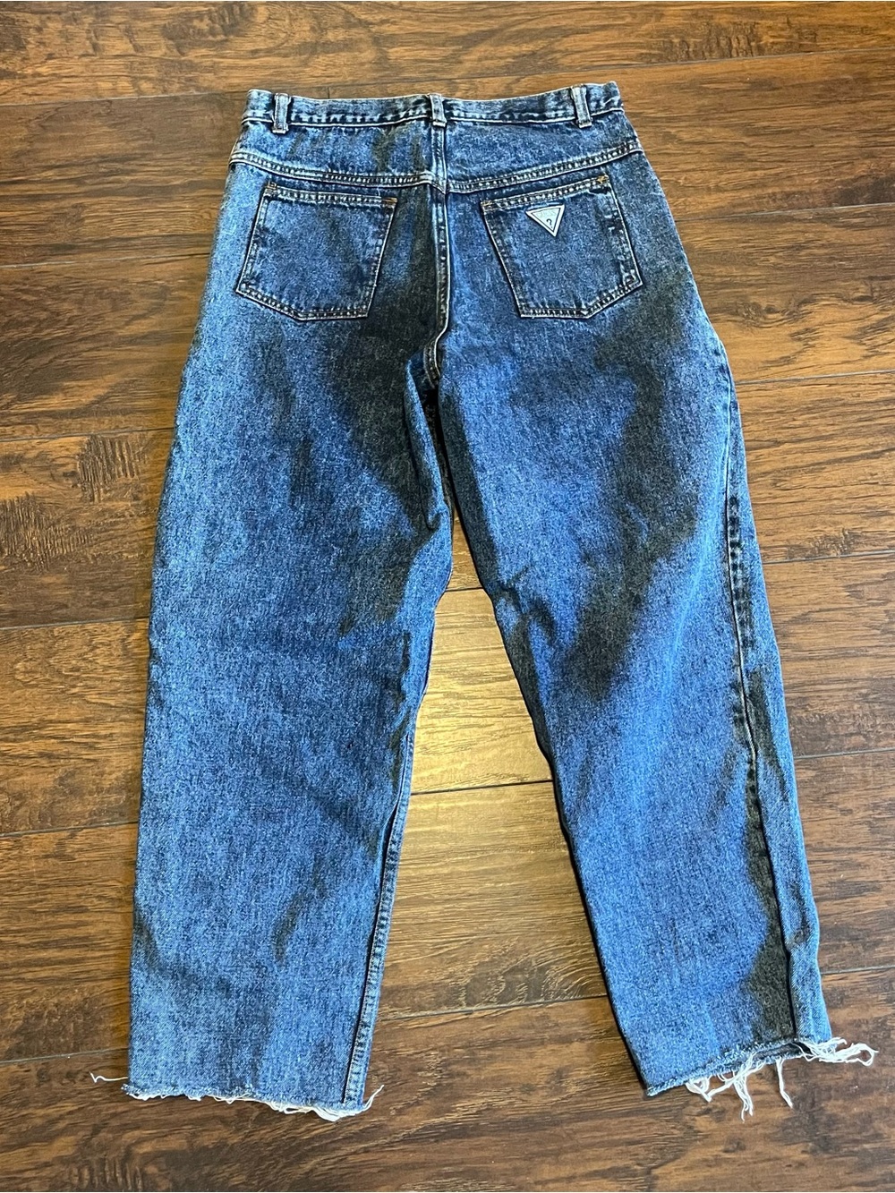 Guess Men's Dark Blue Relaxed Fit Jeans check measurements